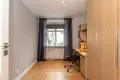 Mieszkanie 3 pokoi 81 m² Poznań, Polska
