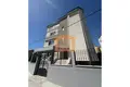 Mieszkanie 3 pokoi 92 m² Bashkia Durres, Albania