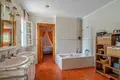 4 bedroom house 557 m² Dos Hermanas, Spain