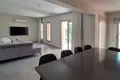 Mieszkanie 3 pokoi 130 m² Pafos, Cypr