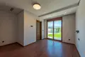 Casa 5 habitaciones 578 m² Podgorica, Montenegro