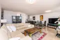 Mieszkanie 3 pokoi 110 m² Benahavis, Hiszpania