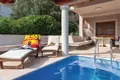 Дом 5 спален 330 м² Дубровницко-Неретванская жупания, Хорватия