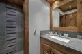 Chalet 5 bedrooms  in Courchevel, France