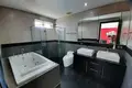 Haus 5 Schlafzimmer  Pattaya, Thailand