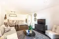 3 bedroom apartment 104 m² in London, United Kingdom