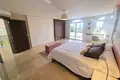 5-Schlafzimmer-Villa 810 m² lAlfas del Pi, Spanien