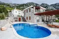 Haus 4 zimmer 260 m² in Radenovici, Montenegro
