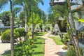 Apartamento  Sunthonphu, Tailandia