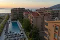 Apartamento en la Riviera Albanesa en Alquiler, Radhime Vlore. Moderno, junto a la playa y con piscina.