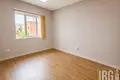Büro 85 m² in Tirana, Albanien