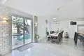 Villa 7 habitaciones 470 m² Or Akiva, Israel