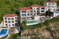Villa 6 habitaciones 450 m² Rijeka Rezevici, Montenegro