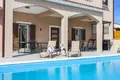 villa de 5 chambres 324 m² Grad Pula, Croatie