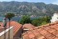 Дом 4 комнаты  Skaljari, Черногория