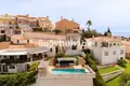 4 bedroom house 300 m² Fuengirola, Spain