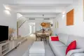 Mieszkanie 4 pokoi 91 m² Dolores, Hiszpania