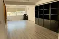 Pomieszczenie biurowe 125 m² w Limassol, Cypr