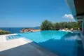 Villa 30 habitaciones 959 m² Sveti Stefan, Montenegro