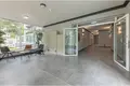 Commercial real estate Summer House