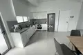 Mieszkanie 3 pokoi 140 m² w Nikozja, Cypr