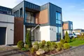Haus 5 zimmer 253 m² in Pinki, Lettland