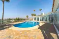 Haus 5 Schlafzimmer 753 m² Dos Hermanas, Spanien