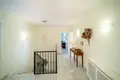 4 bedroom house 326 m² Artola, Spain