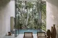 4 bedroom Villa 279 m² Lodtunduh, Indonesia