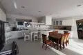 Haus 4 Schlafzimmer 670 m² Lakatamia, Zypern