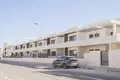 Mieszkanie 2 pokoi 108 m² Torrevieja, Hiszpania