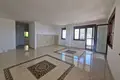 Mieszkanie 2 pokoi 120 m² Becici, Czarnogóra