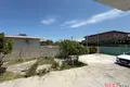Дом 4 комнаты 160 м² Влёра, Албания
