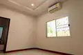 Maison 2 chambres  Nong Pla Lai, Thaïlande