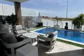 3 bedroom apartment 212 m² Entrenaranjos, Spain