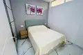 Mieszkanie 2 pokoi 75 m² Torrevieja, Hiszpania