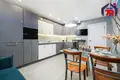 Mieszkanie 2 pokoi 77 m² Mińsk, Białoruś