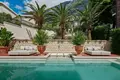 Villa de 4 dormitorios 420 m² Dobrota, Montenegro