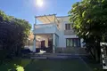 4 bedroom house 270 m² Dos Hermanas, Spain