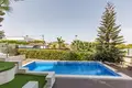 5 bedroom house 257 m² Torrevieja, Spain