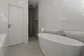Mieszkanie 3 pokoi 120 m² Warszawa, Polska