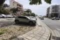 Atterrir  Demos Agiou Athanasiou, Chypre