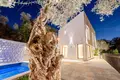 Дом 7 комнат 240 м² Kamenovo, Черногория