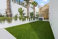 4-Schlafzimmer-Villa 318 m² Benidorm, Spanien