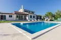 4 bedroom Villa 220 m² Grad Pula, Croatia