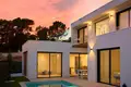 Villa de tres dormitorios 227 m² Alfaz del Pi, Španjolska