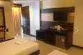 Propriété commerciale 144 m² à Pa Tong, Thaïlande