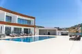Willa 7 pokojów 1 350 m² w Parekklisia, Cypr