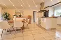 Вилла 6 спален 379 м² lAlfas del Pi, Испания