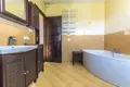 5 room house 220 m² Lomianki, Poland
